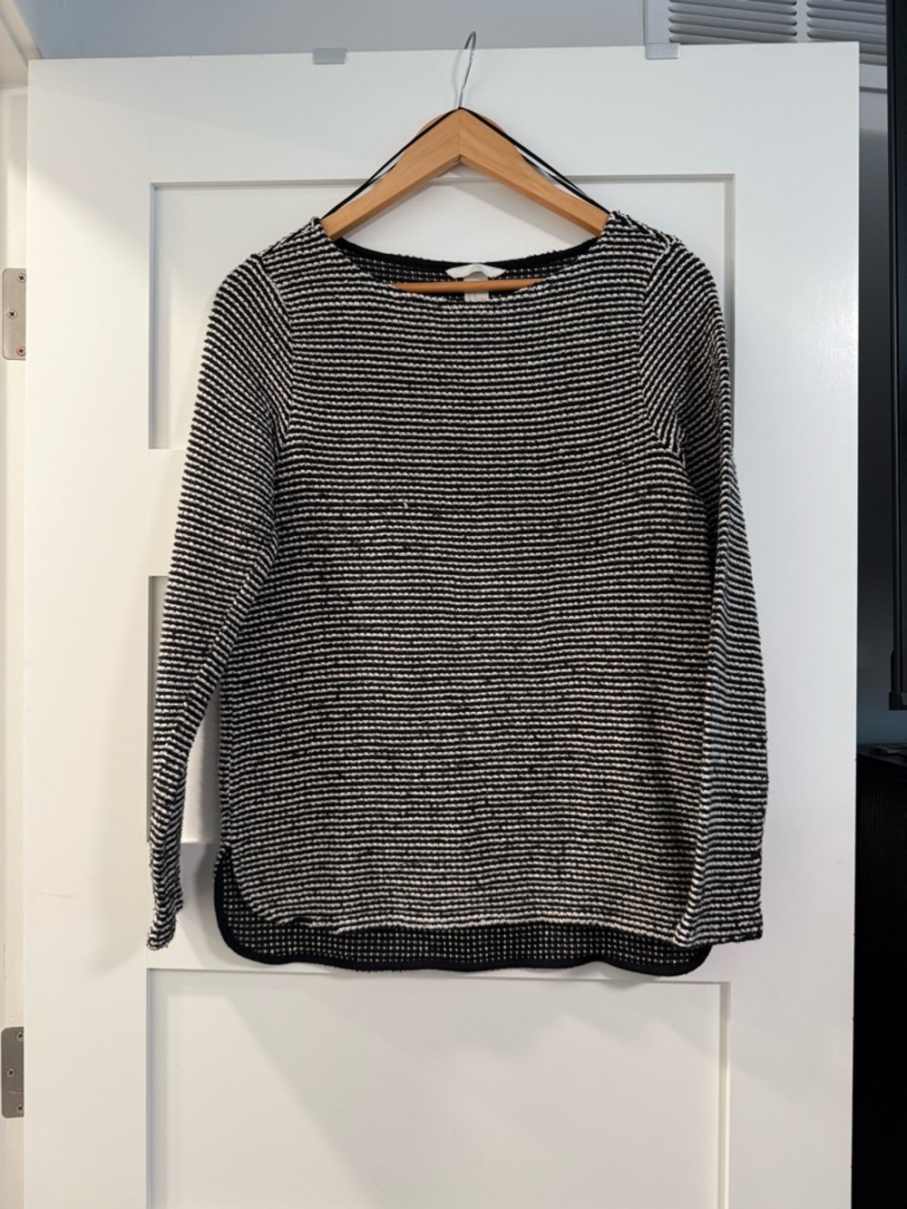 H&M Black & White Striped Crewneck Sweater - Women